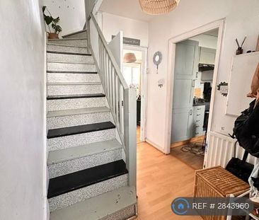 2 bedroom maisonette to rent - Photo 6