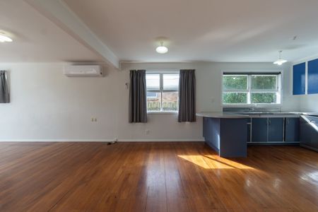 Tidy Family Home - Photo 5