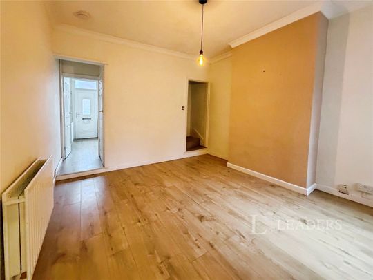 3 bedroom house to rent Oxford Street, Stirchley, Birmingham, West Midlands, B30 - Photo 1