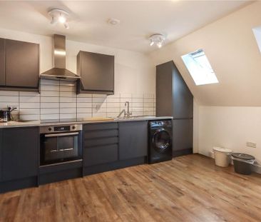 2 bedroom penthouse to rent - Photo 6