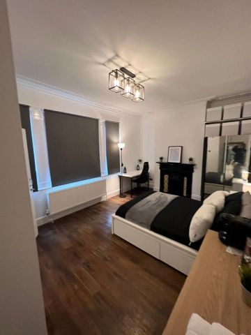 4 Bed Flat, Trafalgar Road, SE10 - Photo 5