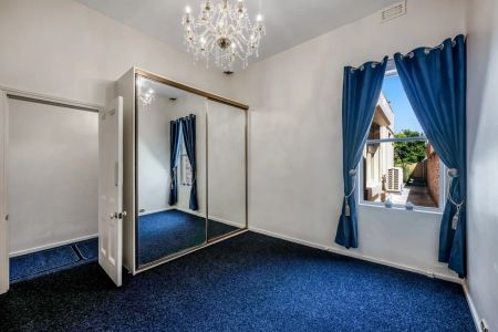 Prime Princes Hill/Carlton Location - Fully Renovated Home on Iconic Lygon Street - Photo 4