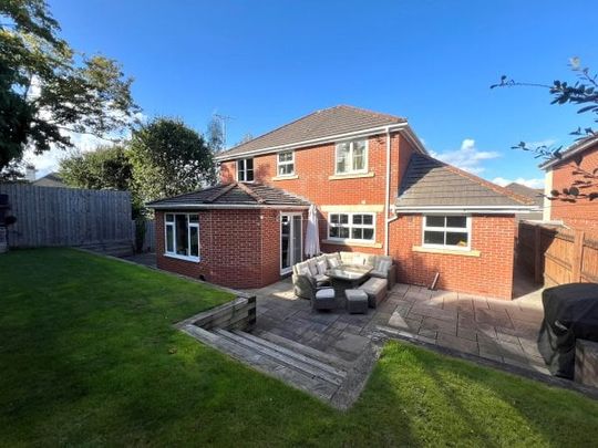 Orleigh Avenue, Newton Abbot, TQ12 - Photo 1