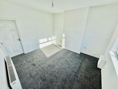 3 bedroom detached house to rent - Photo 2