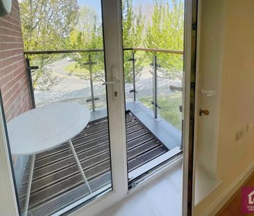 2 bedroom flat to rent - Photo 6