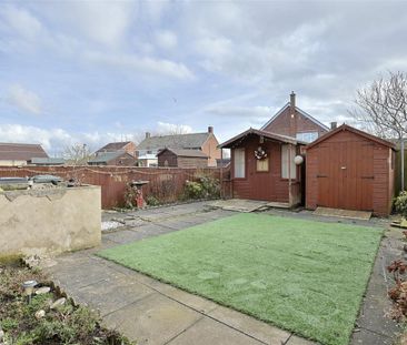 2 bedroom Semi-detached house to rent in Craig Crescent, Dudley, Cr... - Photo 6