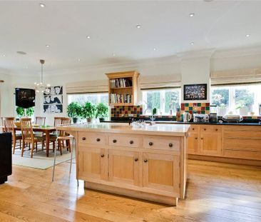 5 bedroom detached house to rent - Photo 3