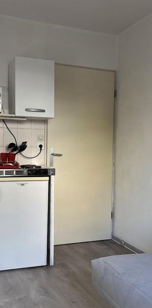 Location Appartement 1 pièce 13m² TOURS 37200 - Photo 2