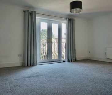 Studio Flat, Capstan House, SO15 - Photo 1