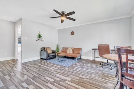 For Lease - 124 Marier Avenue, Vanier and Kingsview Park, Ontario - Photo 2