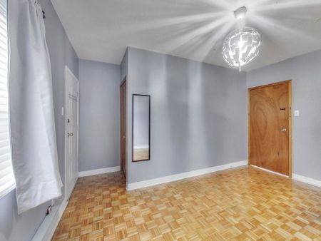 For Lease - 1584 Dundas Street Unit# Apt #2, Toronto, Ontario - Photo 4