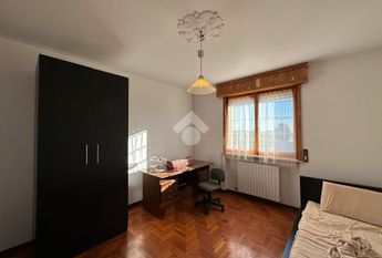 Porzione di bifamiliare in affitto