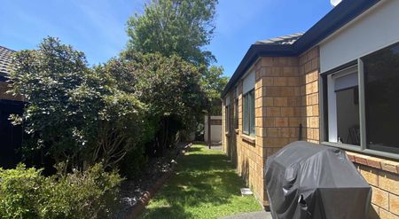 Papamoa Paradise - Fully Furnished 3-Bedroom Home for Rent - Photo 3