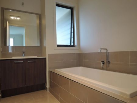 1/8 Lawford Street, BOX HILL NORTH - Photo 5