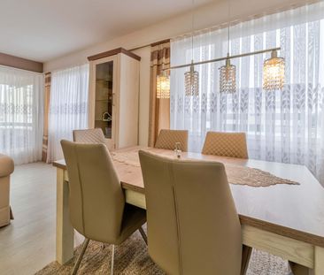 Luxuriöse 3.5-Zimmer-Wohnung in Toplage mit Ausblick - Photo 4