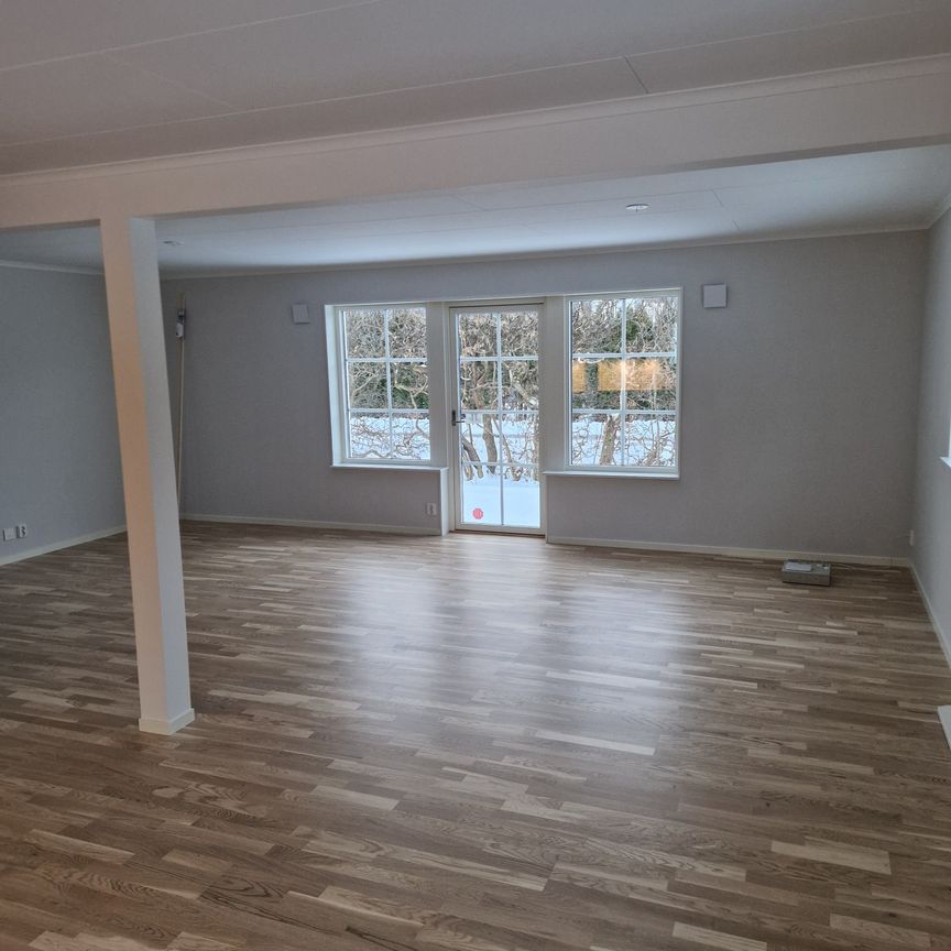 Klockarevägen, Nödinge - Photo 1