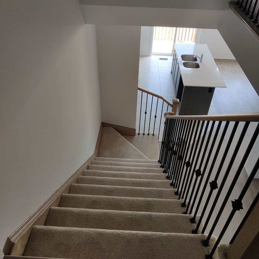 For Lease - 451 Jack Wilford Way, South-West Oxford, Ontario - Photo 1
