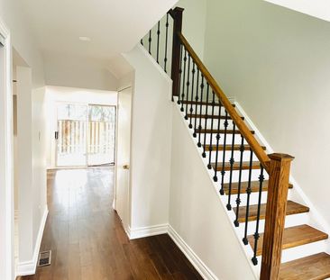 For Lease - 26 Niles Way, Markham, Ontario - Photo 1