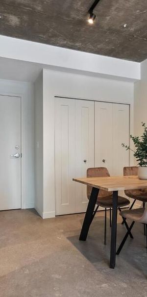 En Ciment Construction Recente - Photo 1