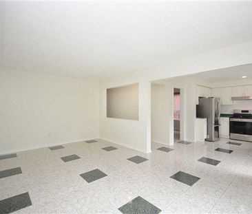 For Lease - 5758 Greensboro Drive, Mississauga, Ontario - Photo 1