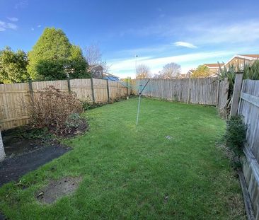 2 bedroom ground floor flat to rent - Photo 1