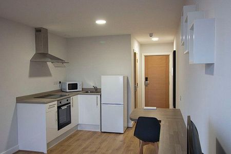 Studio to rent - Photo 2