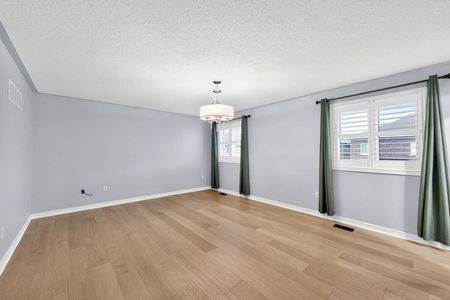 For Lease - 1271 Art Westlake Avenue, Newmarket, Ontario - Photo 5