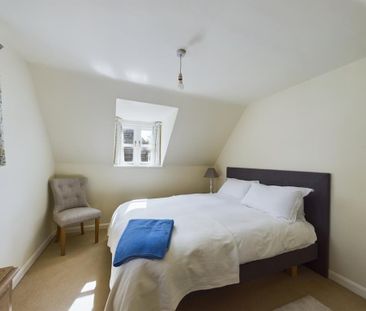 3 bedroom semi-detached house to rent - Photo 5