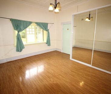 Renovated Big Home in Ray Road Close to Epping Station - Photo 5