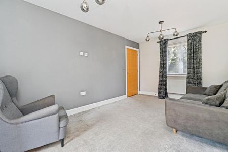 2 bedroom semi-detached house to rent - Photo 2