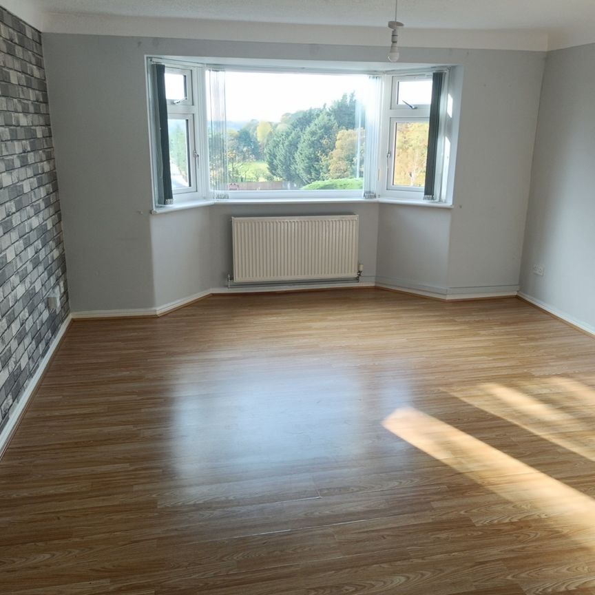2 Bed Flat, Townfield Lane, CH43 - Photo 1