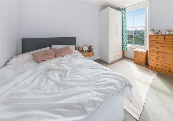 3 bedroom flat to rent - Photo 1