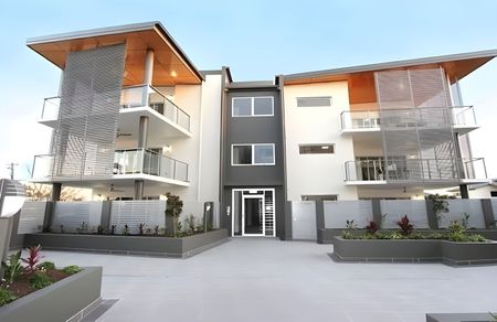 2 Bedroom Apartment, Situated in The Heart of Bulimba - Photo 2