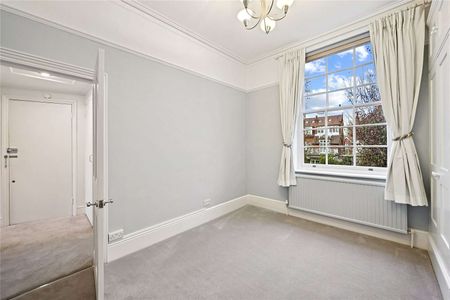 Charming period conversion in Bedford Park - Photo 4