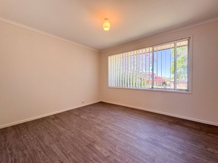 3 Bedroom Family Home in a quiet cul-de-sac - Photo 4