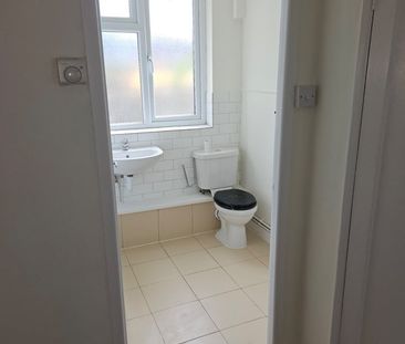 2 Bed Flat, Oakthorpe Road, N13 - Photo 6