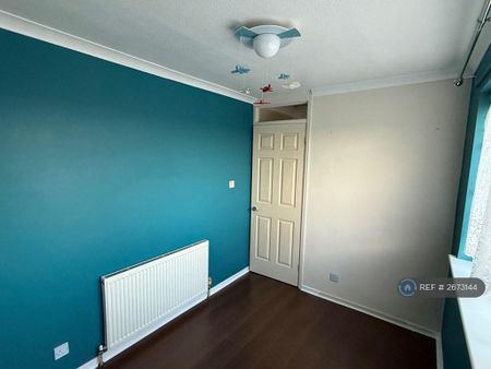 3 bedroom terraced house to rent - Photo 2