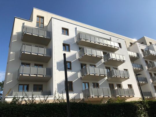 *Mittelstandsförderung* Moderne 4-Zimmer-Wohnung mit Balkon im 2. Obergeschoss - Foto 1