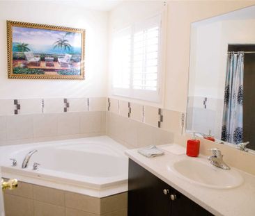 For Lease - 241 Torbarrie Road, Toronto, Ontario - Photo 2