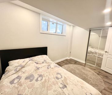 For Lease - 18 Fountain Court, Richmond Hill, Ontario - Photo 4