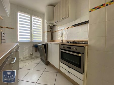 Location Appartement 3 pièces 63m² VILLEFRANCHE SUR SAONE 69400 - Photo 4