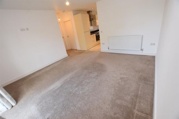 Cavalier Crescent, Worcester - Photo 1