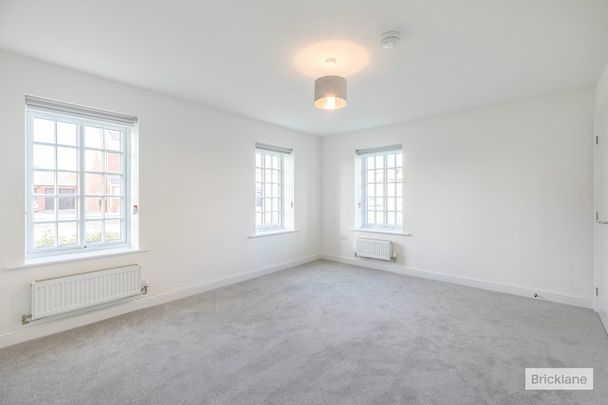 HUNTINGDON - Photo 1