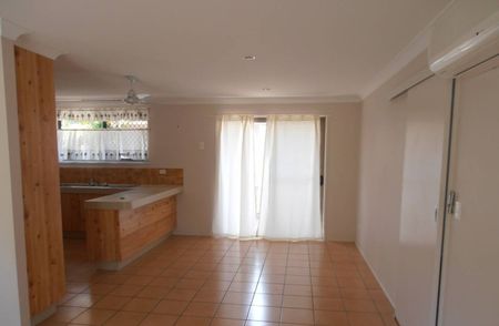 3 Bedroom Brick Available in Central Bargara - Photo 2