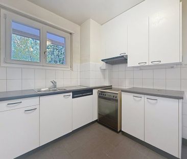 Appartement de 2.5 pièces dans un quartier calme - Foto 2