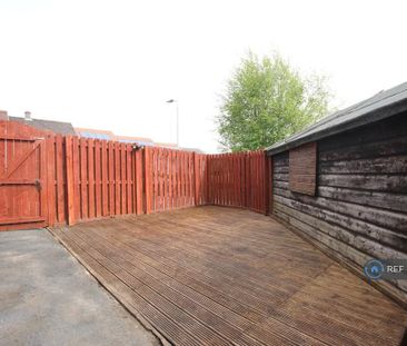 2 bedroom semi-detached house to rent - Photo 5