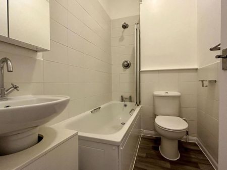 1 bedroom flat to rent - Photo 5