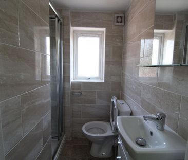 Fylde Road Flat 7 Preston, Lancashire, PR1 2XP - Photo 4