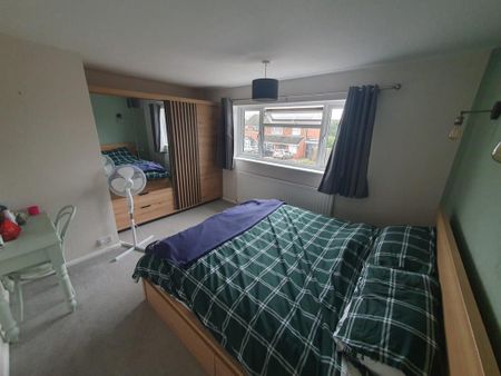 2 bedroom semi-detached house to rent - Photo 5