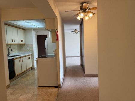 For Lease - 3100 Kirwin Avenue Unit# 704, Mississauga, Ontario - Photo 2